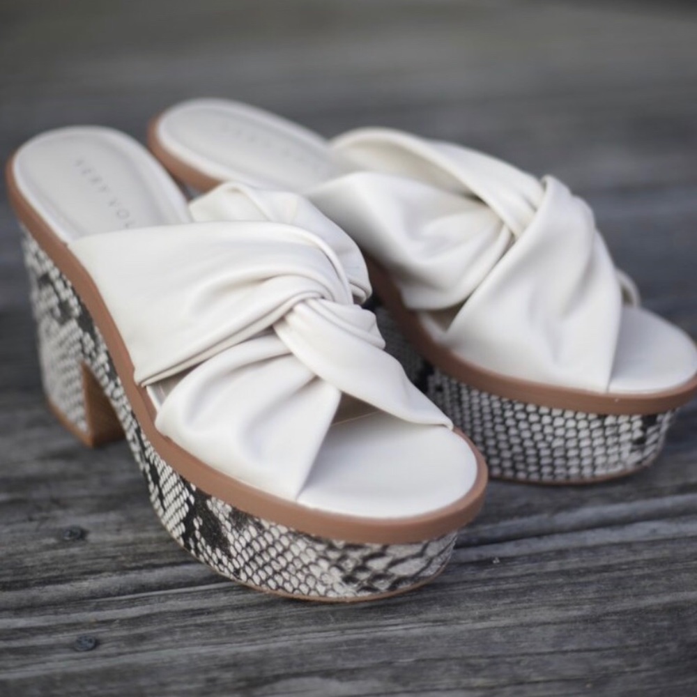 Morgan’s Crossover Platform Heel